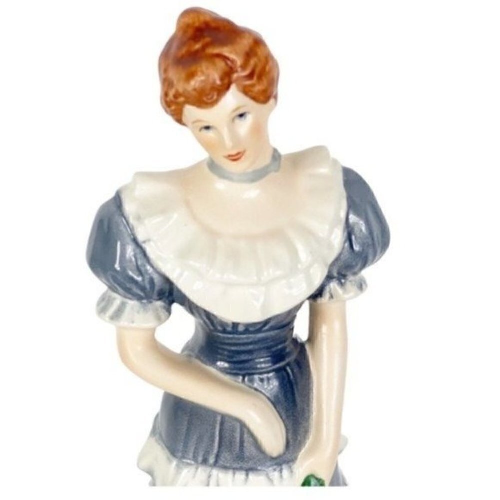 Goebel German Federation of Women's Club Lady Figurine 1984, Series 1 of 4 - Picture 9 of 15